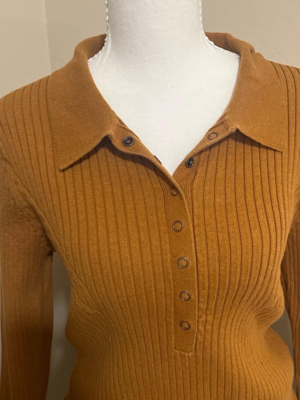 DKNY Ribbed Polo V-Neck Sweater in Caramel